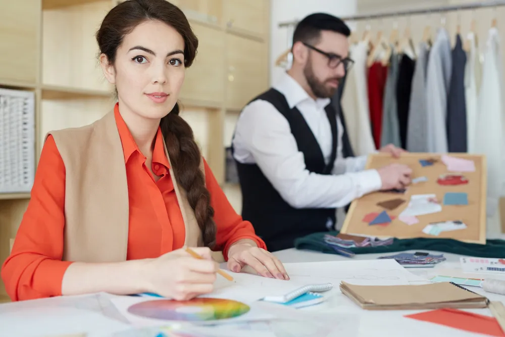 How to Create Uniforms that Improve Customer Service & Brand Reputation
