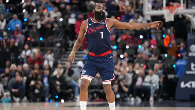 George, Clippers in direction of host Fox and the Kings
