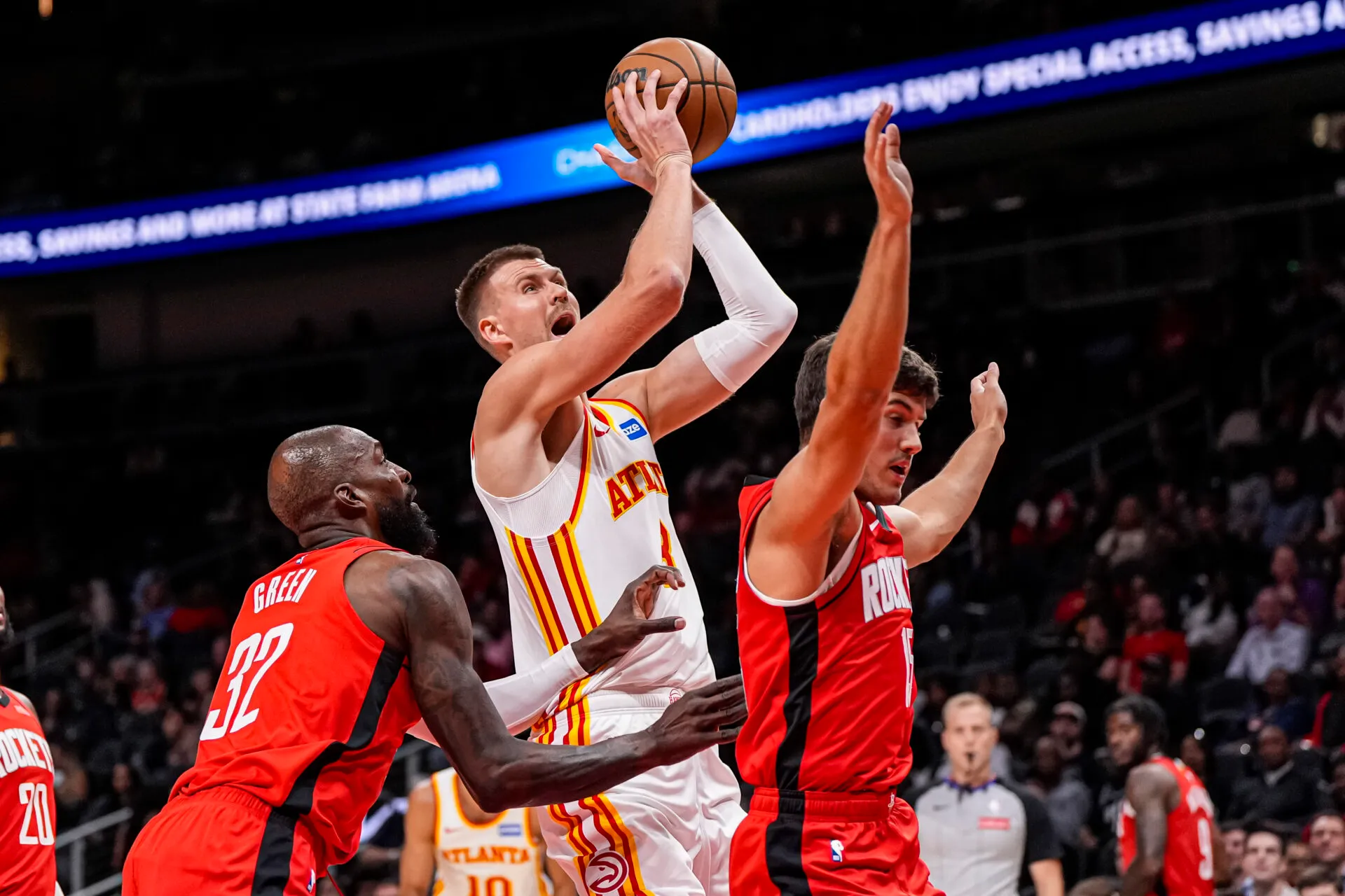 Newell, Djurisic ability Hawks last Suns, 98-80
