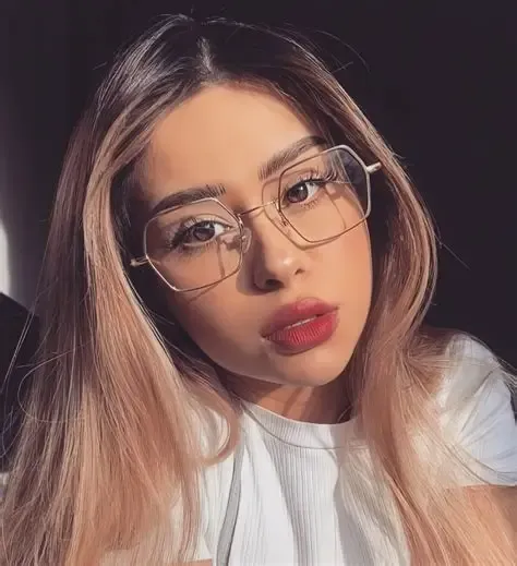 Tommy Hilfiger Prescription Glasses: Everyday Vision Comfort That Defines the Best Eyewear