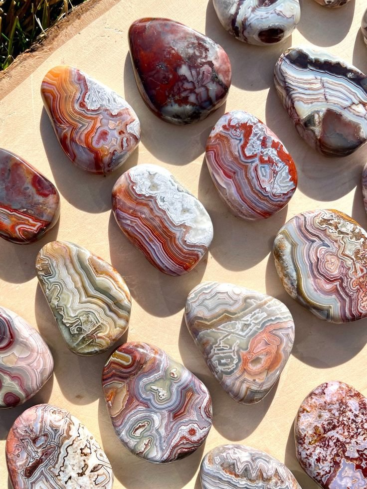 Agate Crystal Energy for Stability and Emotional Wellness