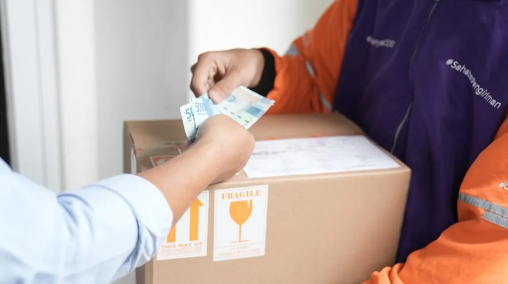 What is the best payment method to not get scammed?