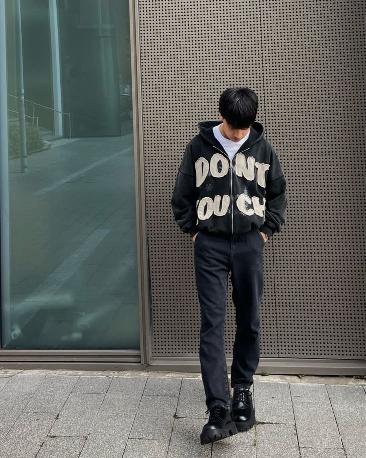 Carsicko Ultimate Guide to Must-Have Streetwear