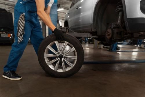 The Future of SUV Safety: Best Smart Tyres for Your Chevrolet Tahoe